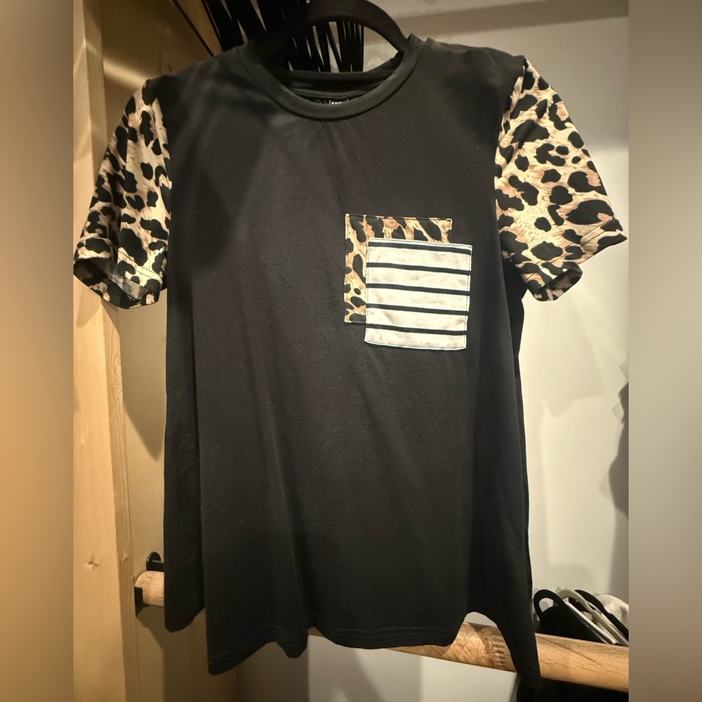Black Leopard Print T-Shirt